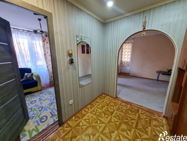 2-комн квартира улица Машиностроителей, 8,  д. 8