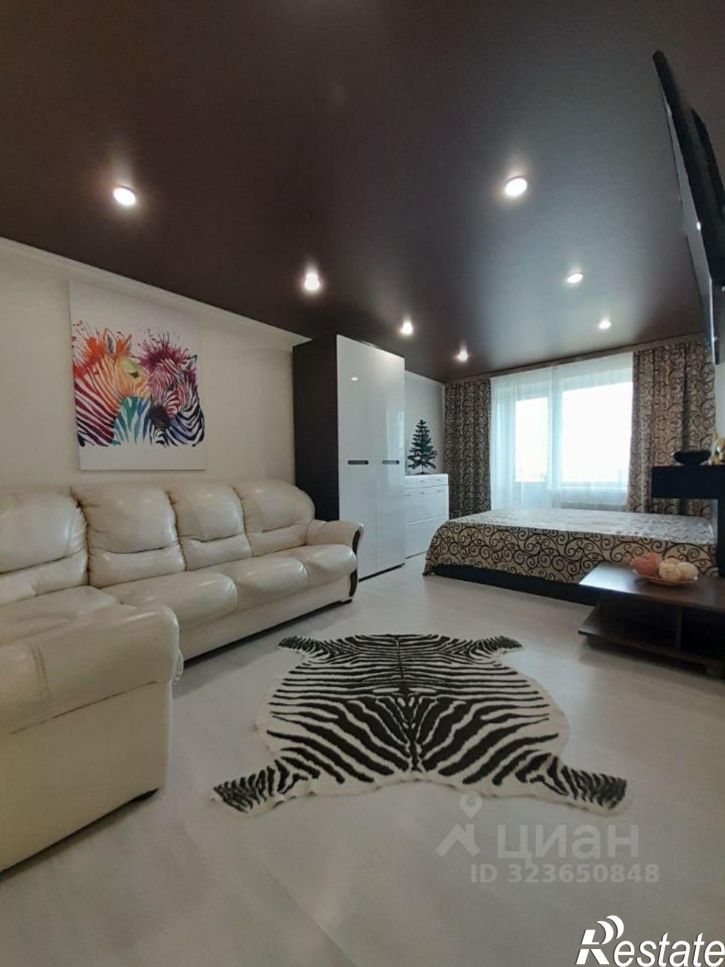 1-комн квартира улица Нефтяников, 1В,  д. 1В