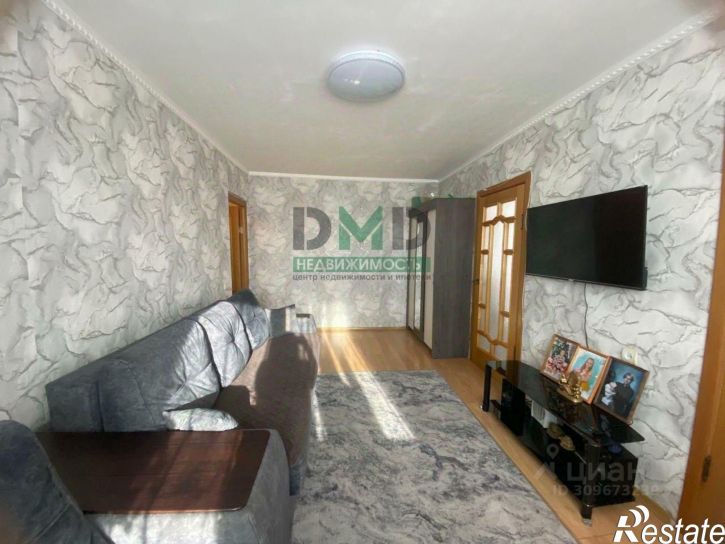 4-комн квартира улица Короленко, 118,  д. 118