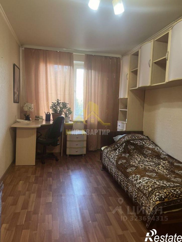 3-комн квартира улица Короленко, 134В,  д. 134В