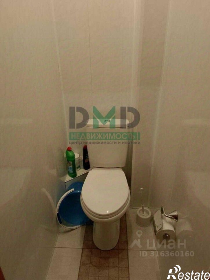 2-комн квартира улица Короленко, 11,  д. 11