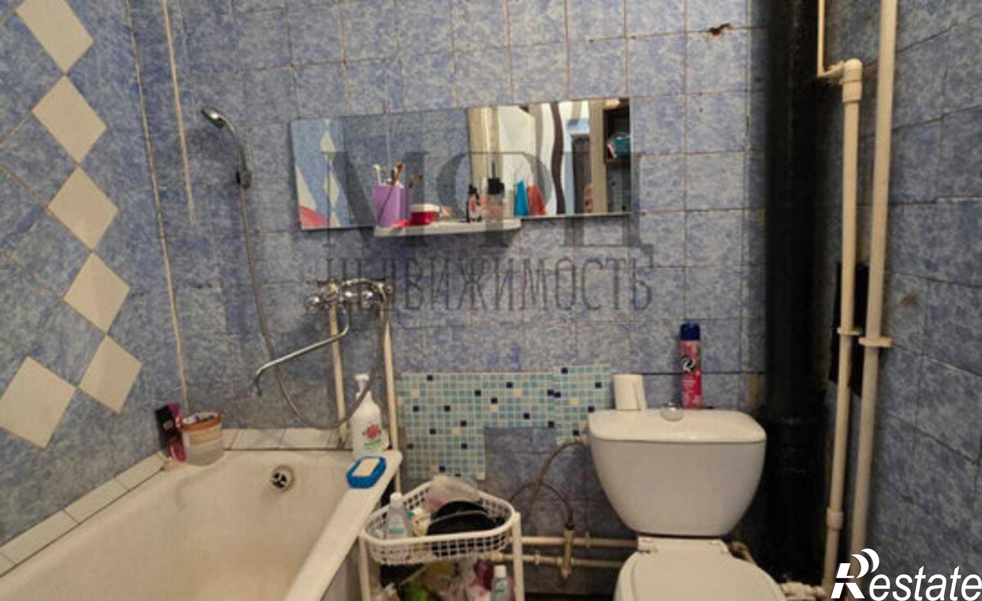 Купить квартиру за 2 250 000 рублей на ул Домбаровская, 30