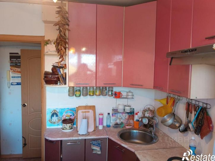 3-комн квартира ул Стасова, 8,  д. 8