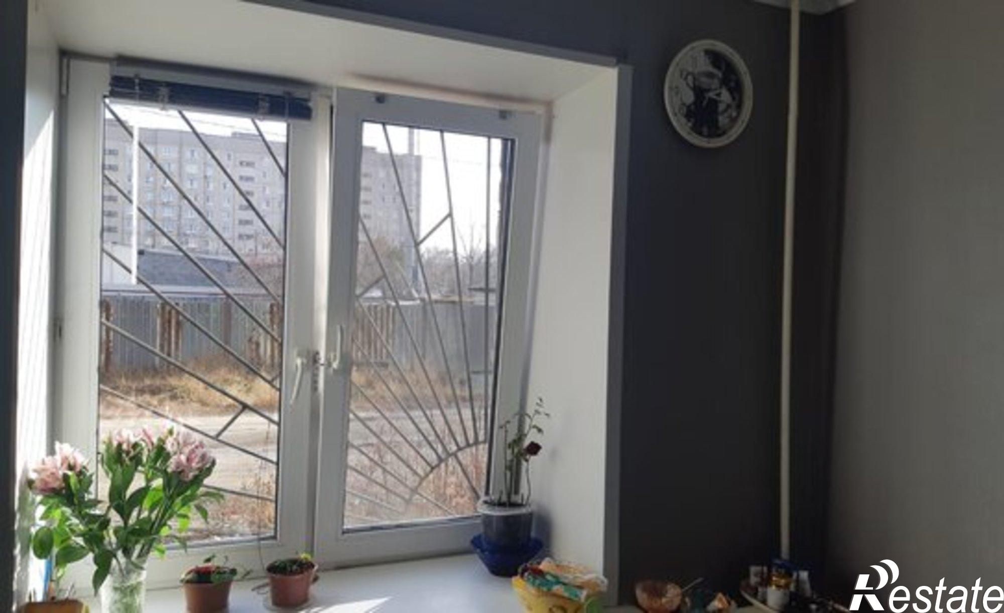 Купить квартиру за 2 000 000 рублей на Краснодонская улица, 15