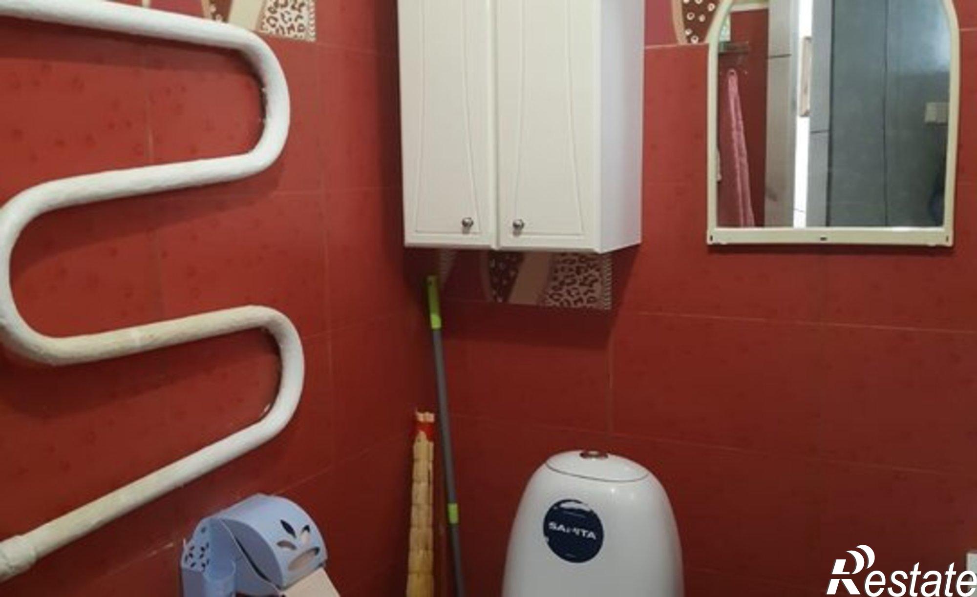 Купить квартиру за 2 000 000 рублей на Краснодонская улица, 15