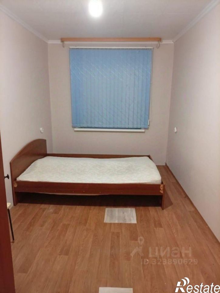 4-комн квартира улица Короленко, 128А,  д. 128А