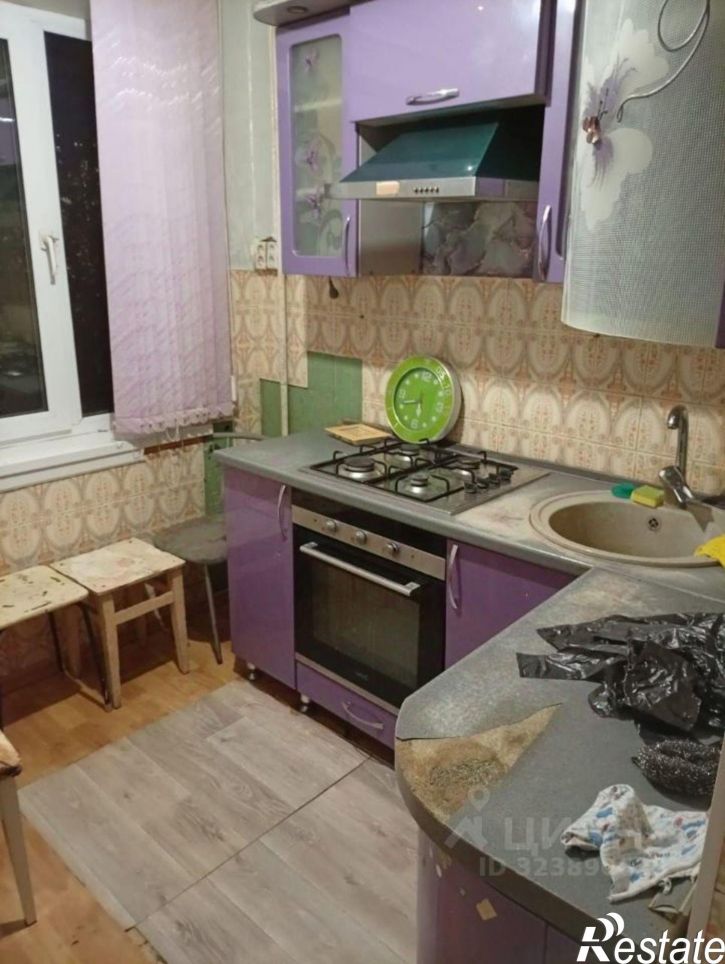 4-комн квартира улица Короленко, 128А,  д. 128А