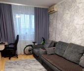 4-комн, 60кв м, этаж 4/5 улица Короленко, 118