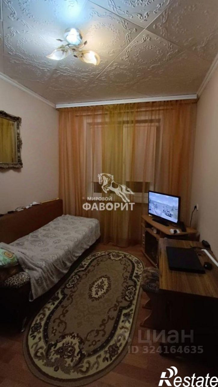 4-комн квартира ул Ялтинская, 93А,  д. 93А