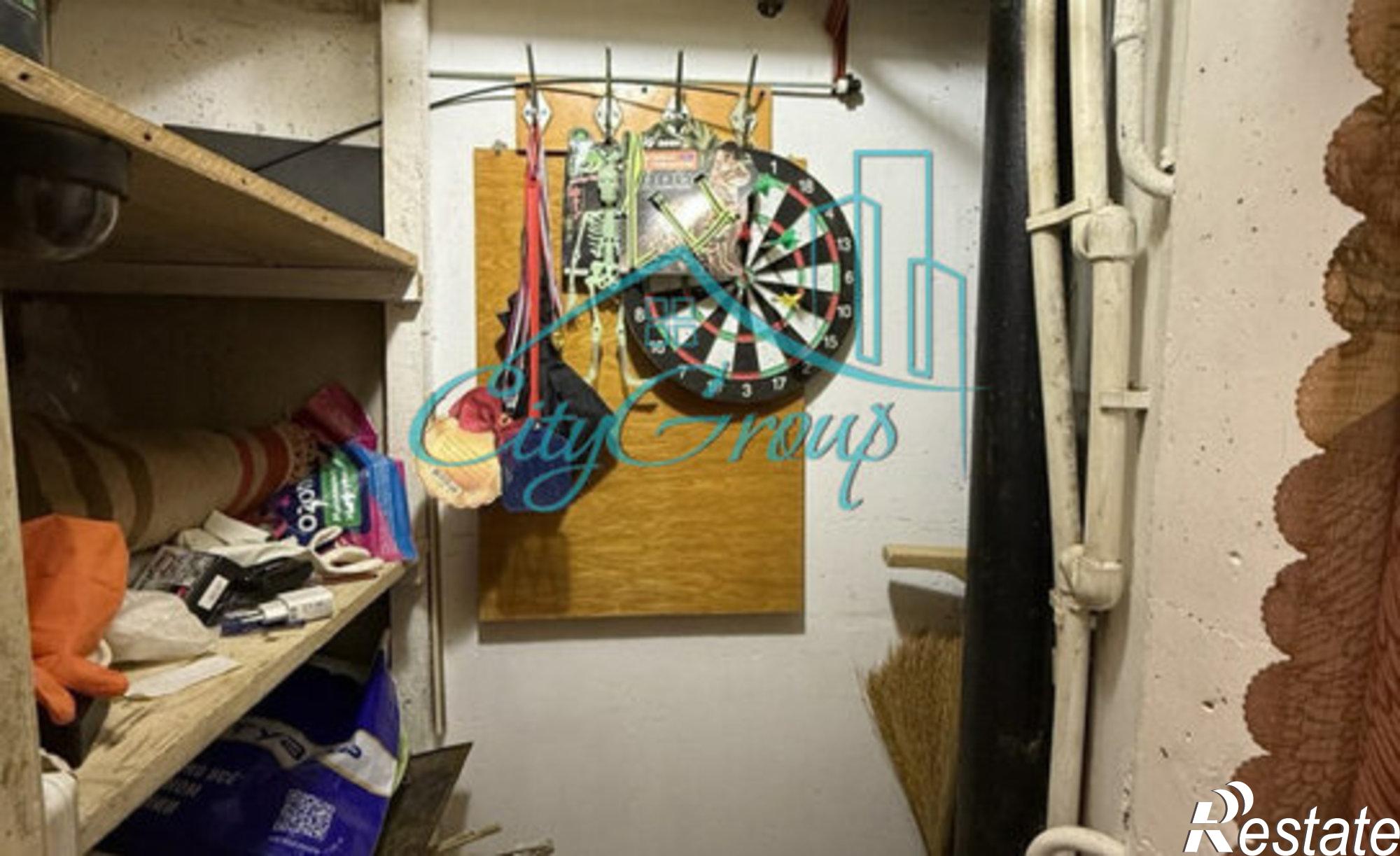 Купить квартиру за 2 180 000 рублей на улица Комарова, 32