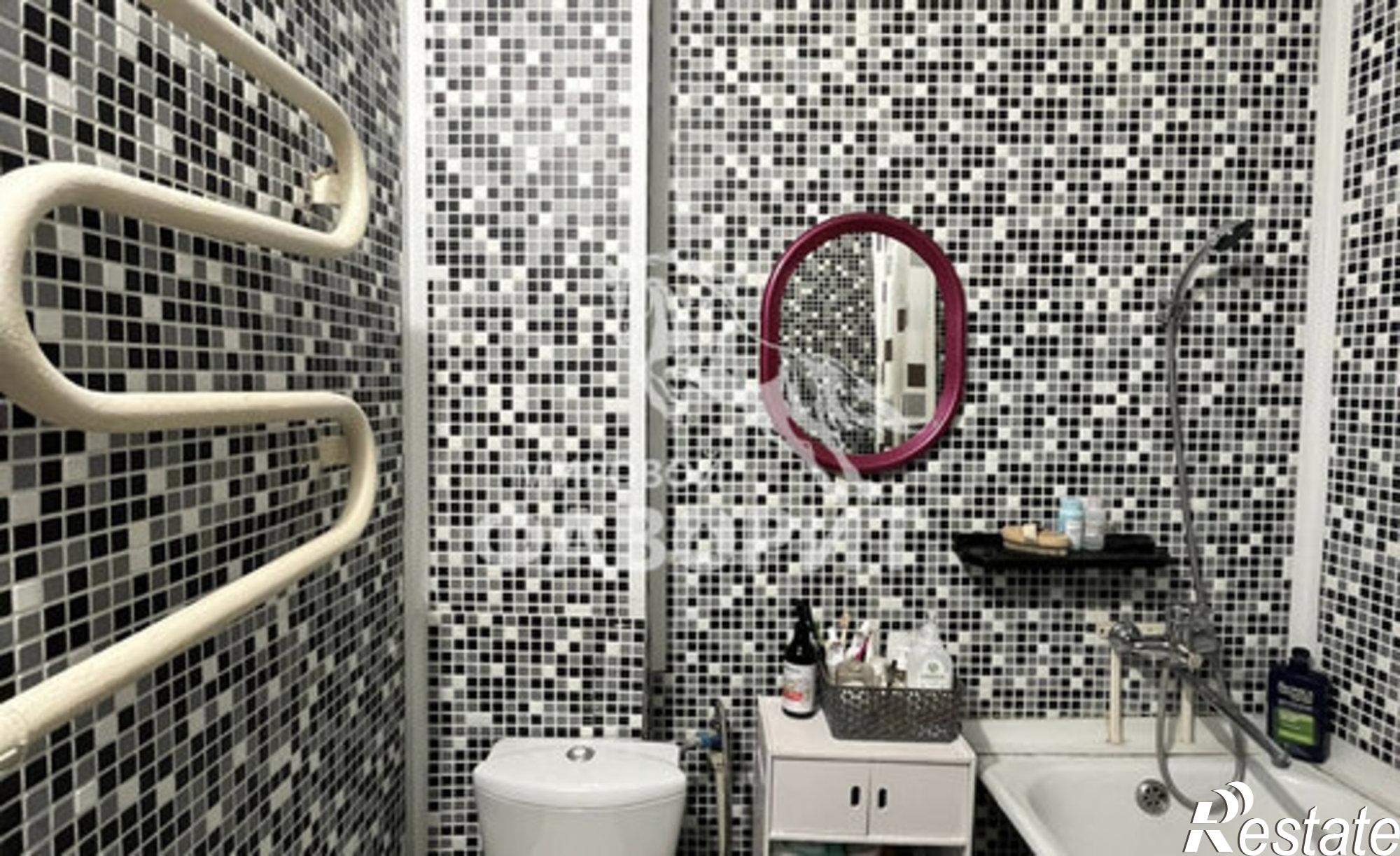 Купить квартиру за 2 100 000 рублей на Квартальный проезд, 14