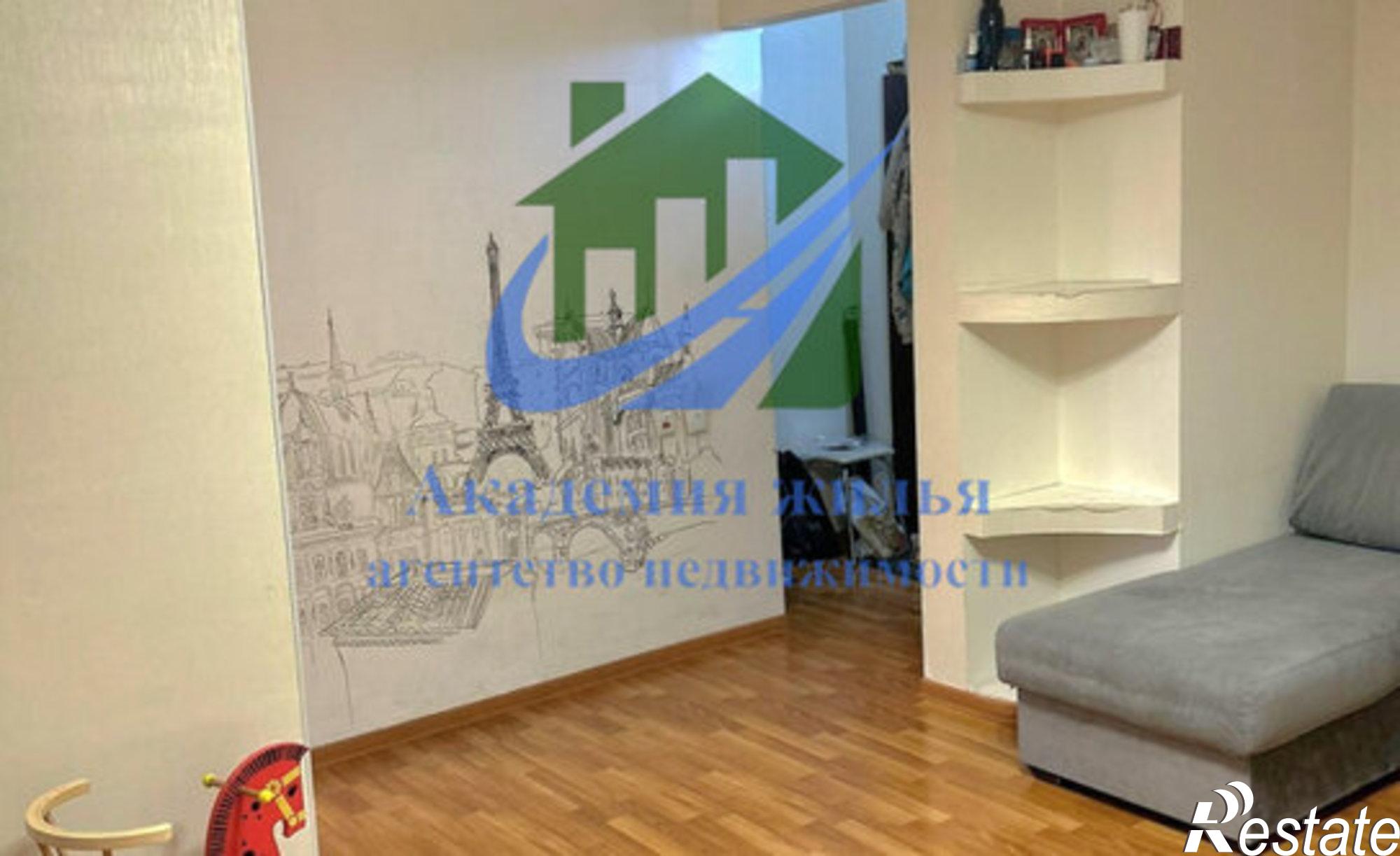 Купить квартиру за 2 600 000 рублей на улица Макаренко, 19А