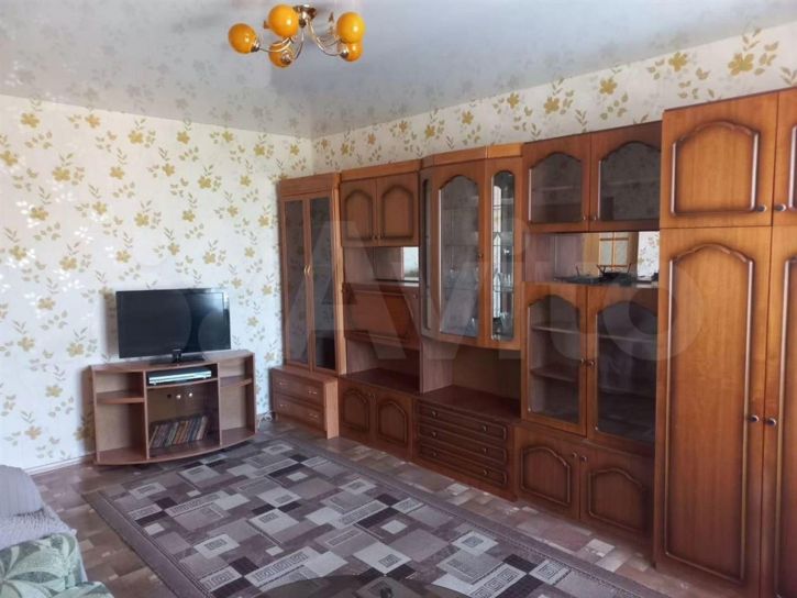 2-комн квартира ул Нефтяников, д. 25