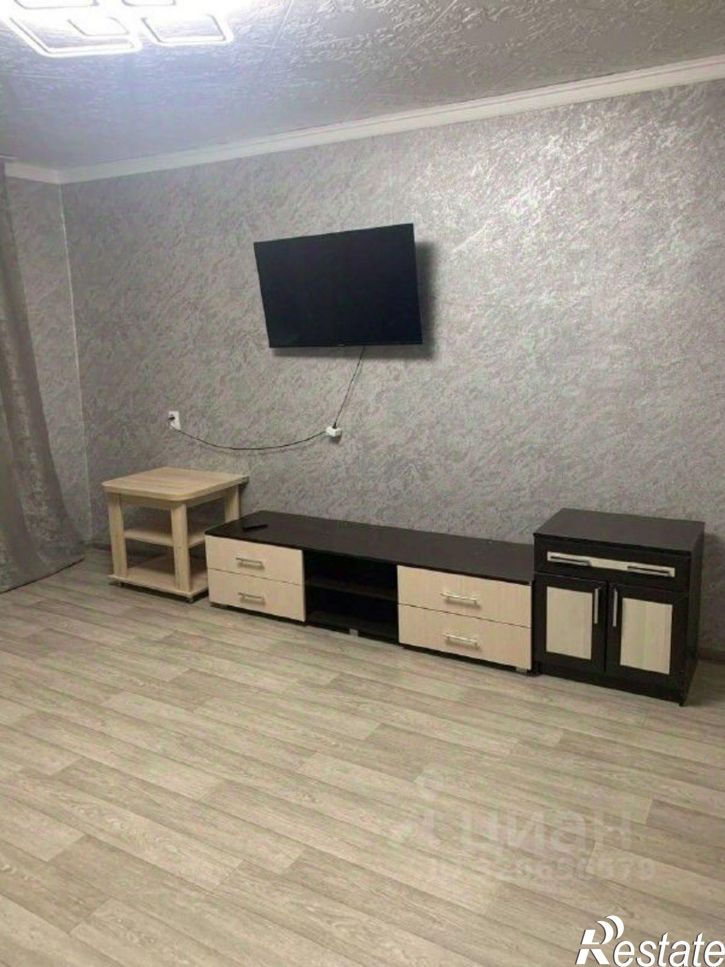 1-комн квартира улица Комарова, 5,  д. 5