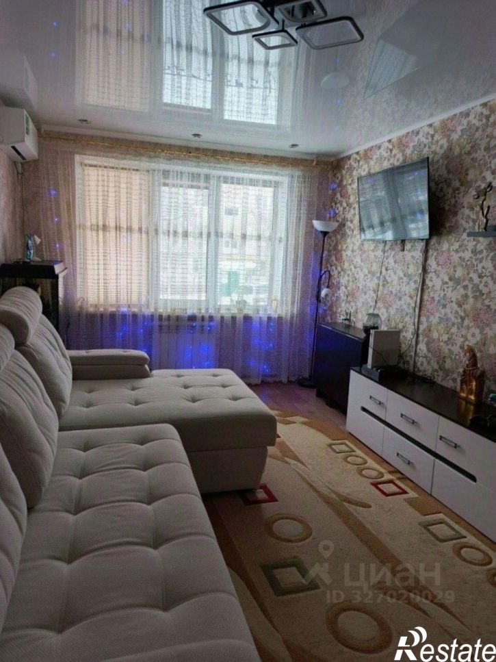 2-комн квартира улица Комарова, 14,  д. 14