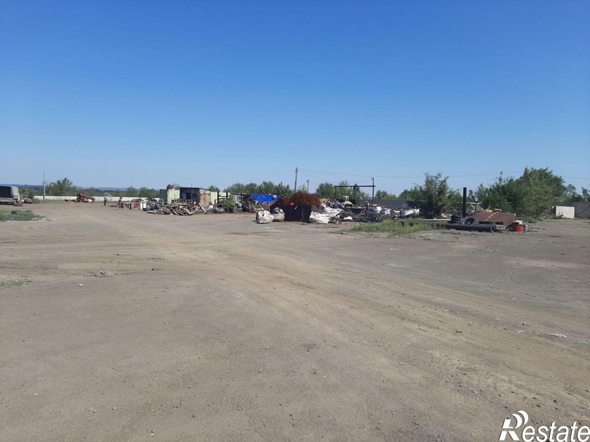 Купить складское помещение за 40 004 800 рублей на Казарма 326 км