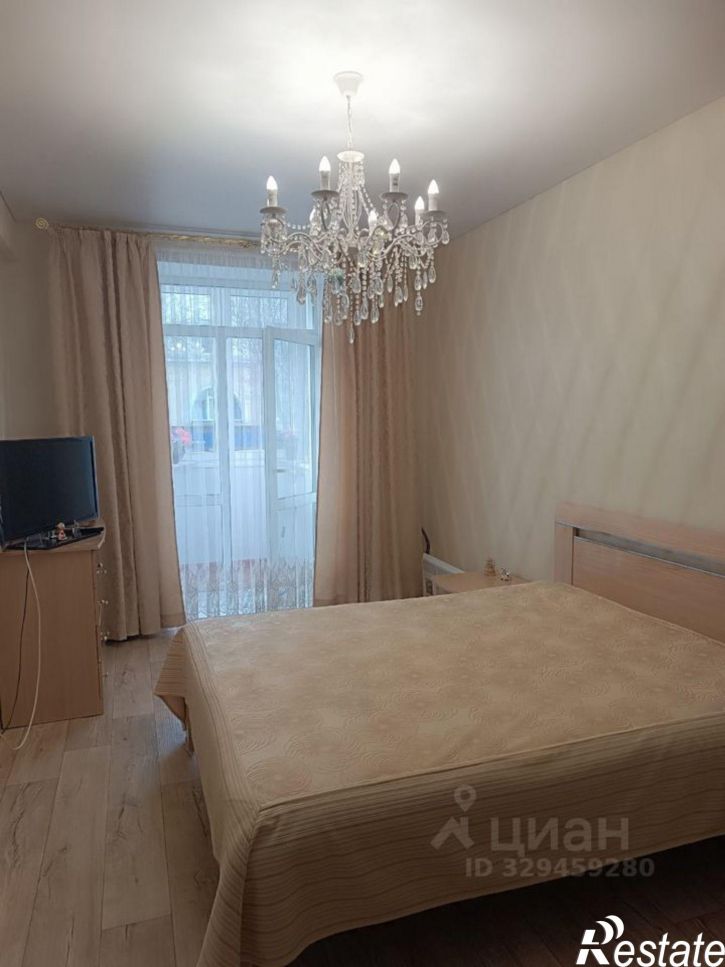 2-комн квартира улица Нефтяников, 3,  д. 3