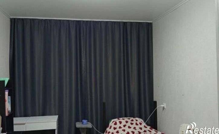 3-комн квартира ул Юлина, 4,  д. 4
