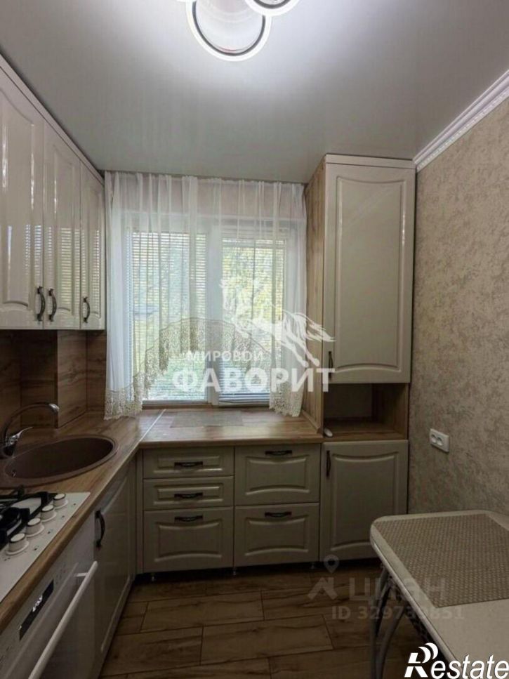 3-комн квартира улица Богдана Хмельницкого, 3,  д. 3