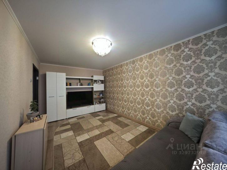 3-комн квартира Орский проспект, 35,  д. 35