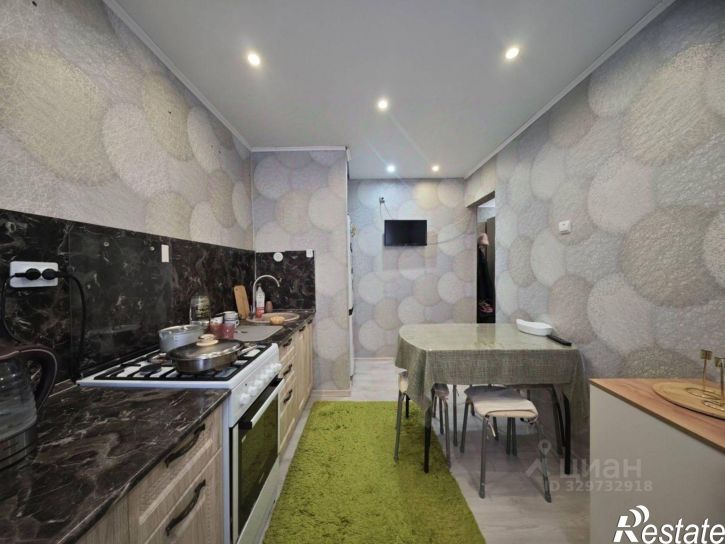 3-комн квартира Орский проспект, 35,  д. 35