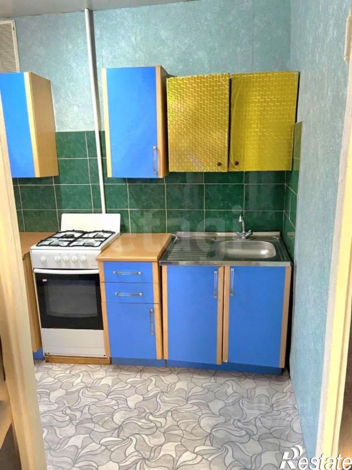 1-комн квартира ул Комарова, 1,  д. 1