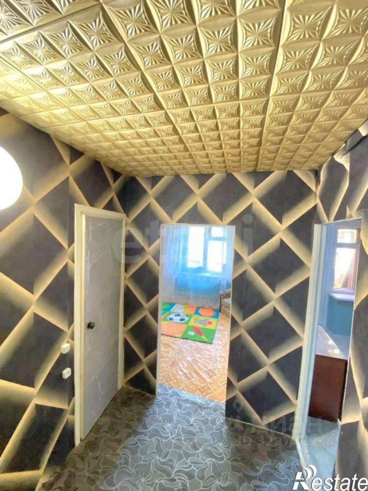 1-комн квартира ул Комарова, 1,  д. 1
