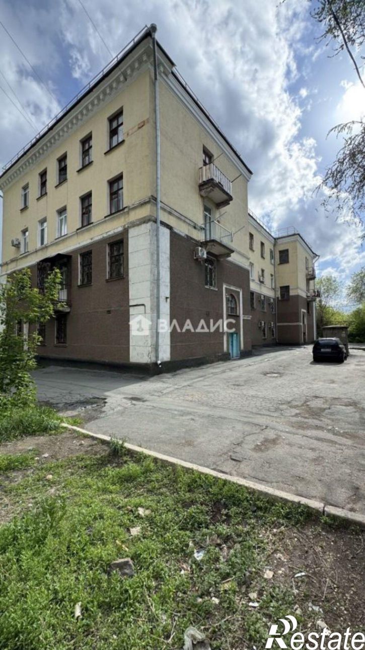 Комната улица Нефтяников, 10,  д. 10