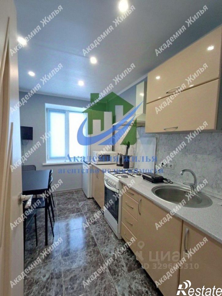 2-комн квартира улица Стасова, 4А,  д. 4А