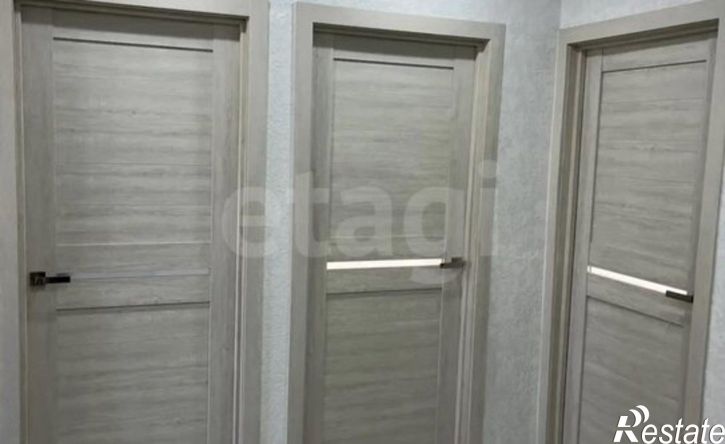 3-комн квартира ул Ялтинская, 93А,  д. 93А
