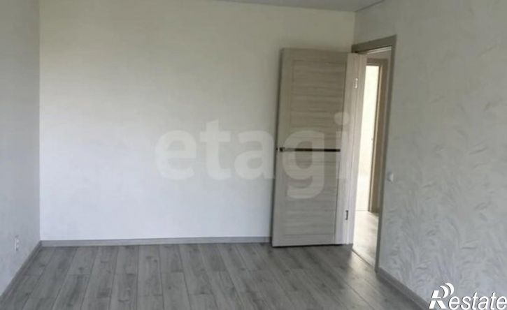 3-комн квартира ул Ялтинская, 93А,  д. 93А
