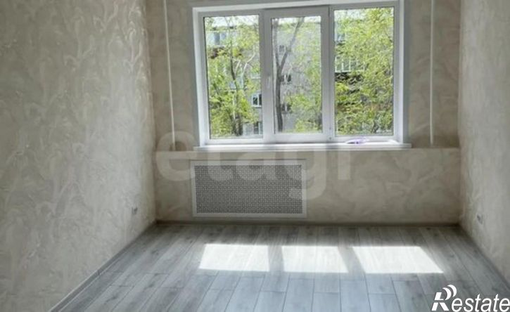 3-комн квартира ул Ялтинская, 93А,  д. 93А