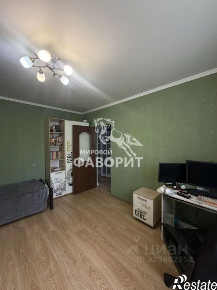 3-комн квартира улица Кутузова, 27,  д. 27