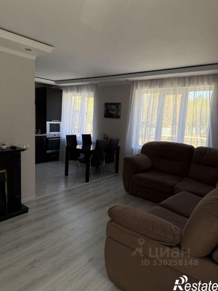 4-комн квартира Домбаровская улица, 32,  д. 32