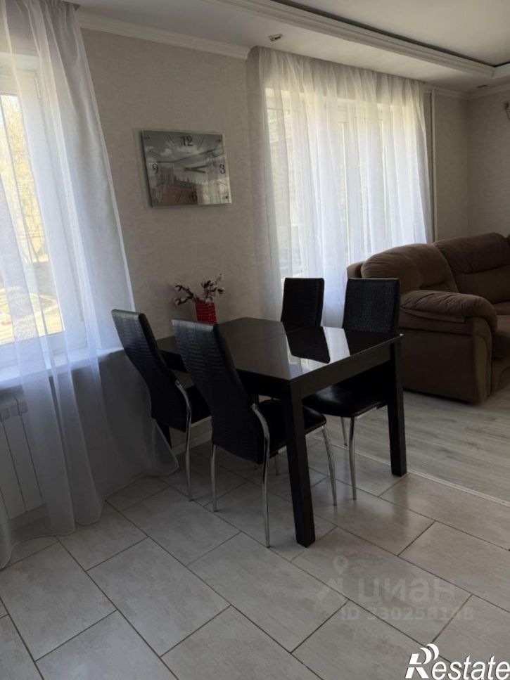 4-комн квартира Домбаровская улица, 32,  д. 32