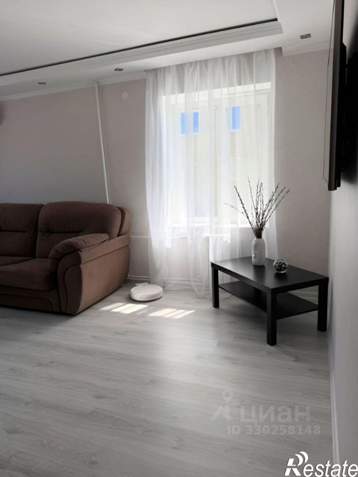 4-комн квартира Домбаровская улица, 32,  д. 32