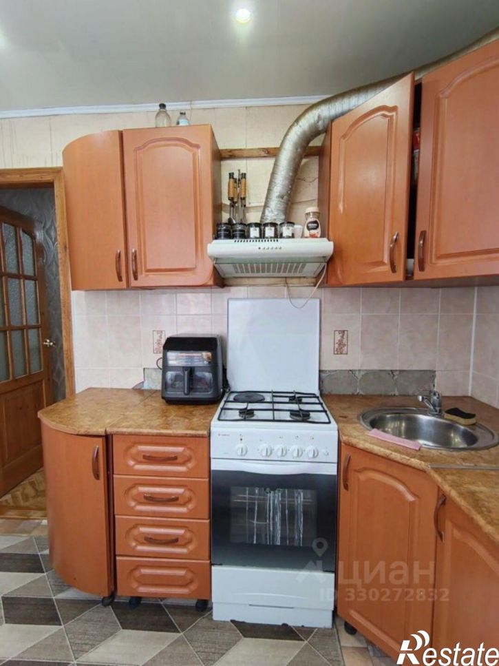 3-комн квартира мкр 6-й, 11,  д. 11