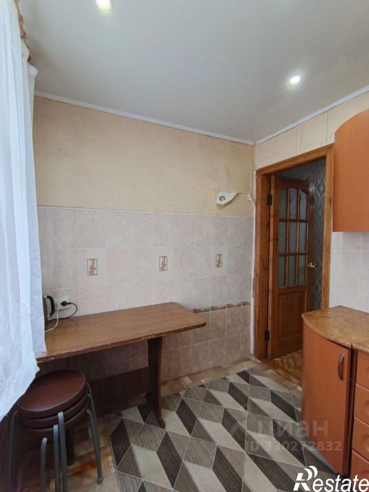 3-комн квартира мкр 6-й, 11,  д. 11
