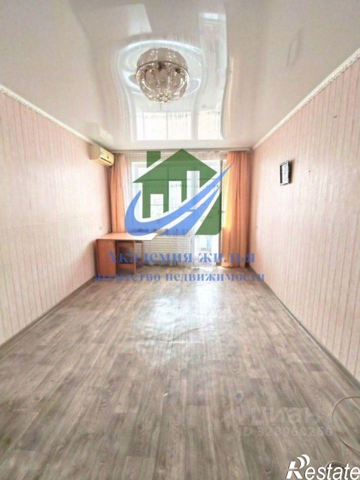 2-комн квартира улица Короленко, 8,  д. 8