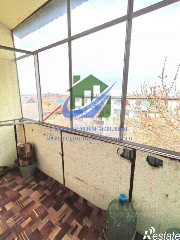 2-комн квартира улица Короленко, 8,  д. 8