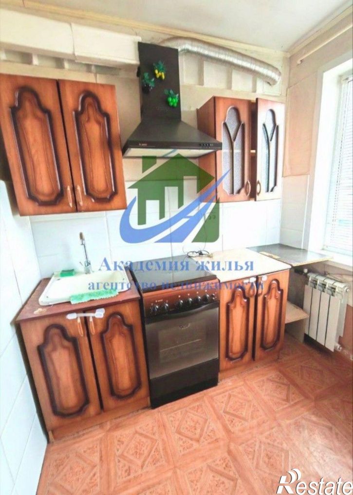 2-комн квартира улица Короленко, 8,  д. 8