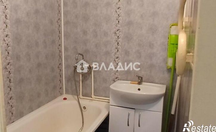 2-комн квартира ул Короленко, 136,  д. 136