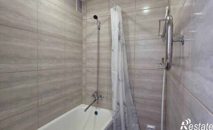 2-комн квартира Братская улица, 44А,  д. 44А