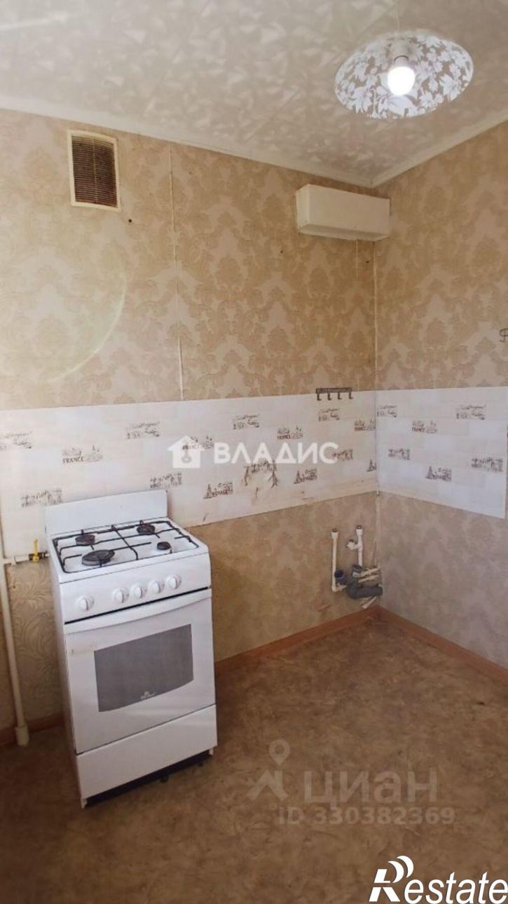 2-комн квартира ул Короленко, 136,  д. 136