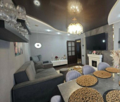 3-комн, 61кв м, этаж 2/5 улица Андреева, 5А