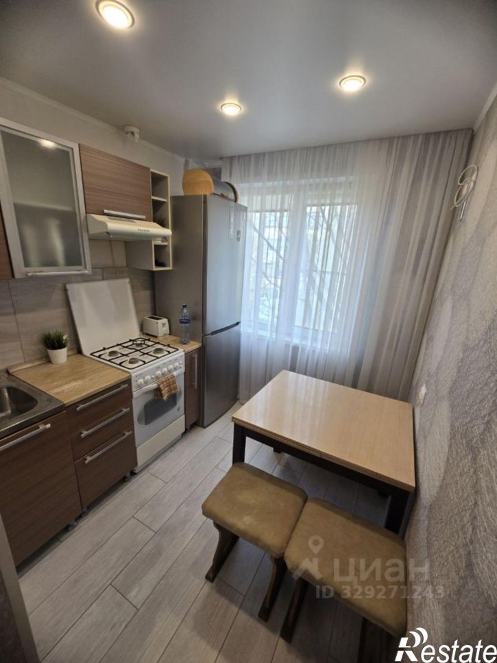 3-комн квартира ул Б.Хмельницкого, 1,  д. 1