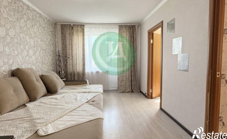 4-комн квартира улица Комарова, 16,  д. 16