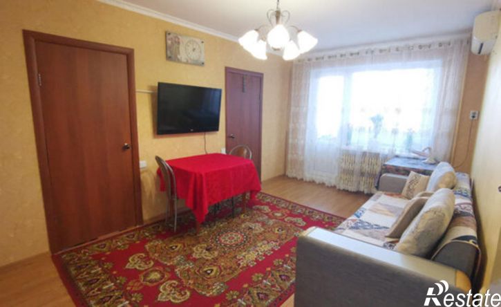 3-комн квартира 6-й микрорайон, 1