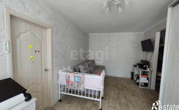 2-комн квартира улица Комарова, 4,  д. 4