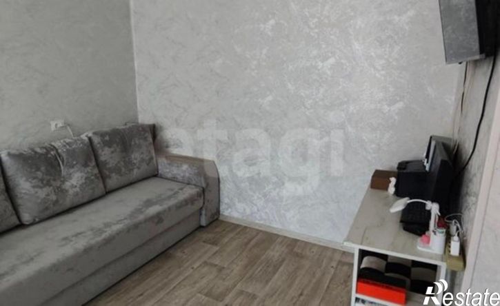 2-комн квартира улица Комарова, 4,  д. 4